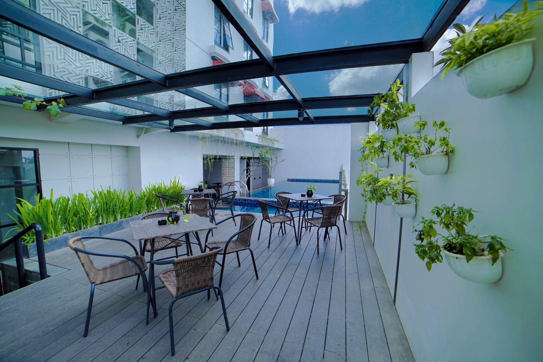 Hotel Fortunagrande Jembel מראה חיצוני תמונה