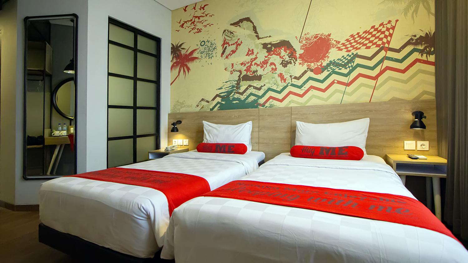 Hotel Fortunagrande Jembel מראה חיצוני תמונה