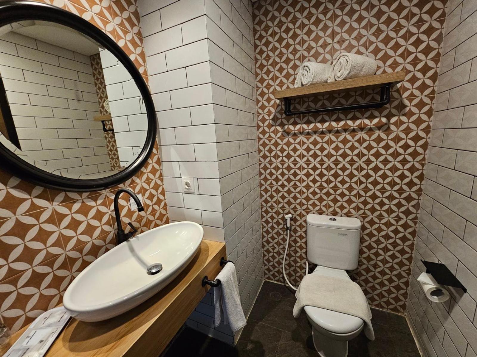 Hotel Fortunagrande Jembel מראה חיצוני תמונה