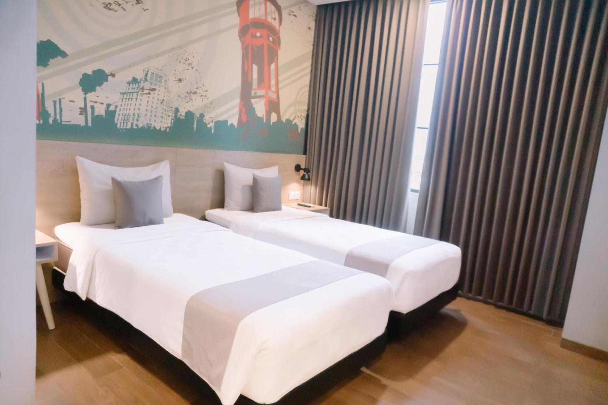 Hotel Fortunagrande Jembel מראה חיצוני תמונה