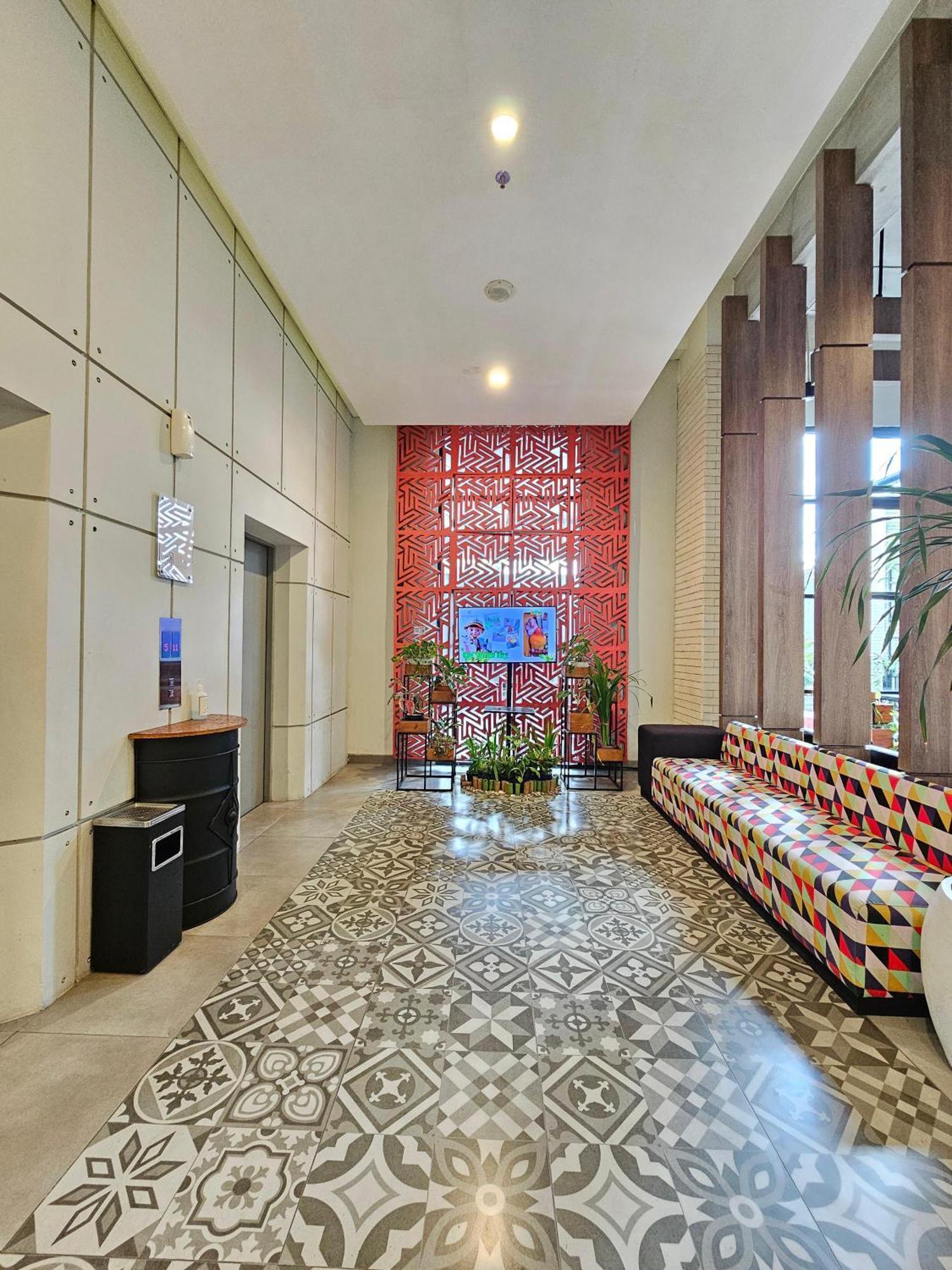 Hotel Fortunagrande Jembel מראה חיצוני תמונה